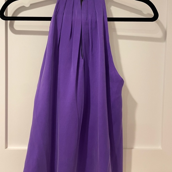 Alice and Olivia Leia tie-neck sleeveless silk top - Picture 3 of 5